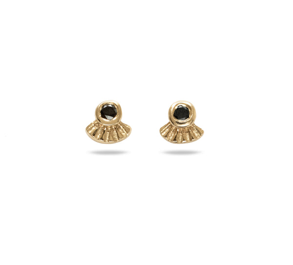 fan gold stud earring with embossed lines and black diamonds