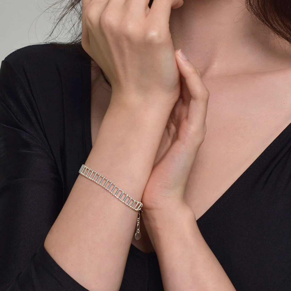 Silver Theda Pharon Skinny Bracelet — Cara Tonkin